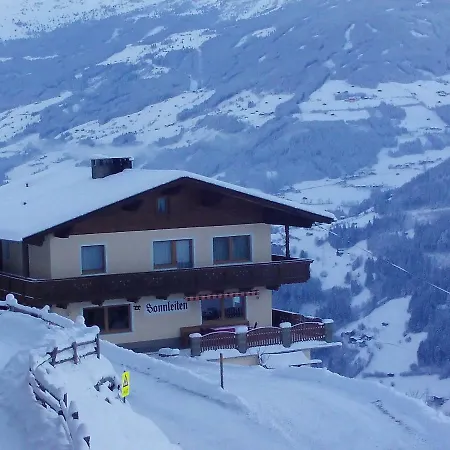 Haus Sonnleiten Penzion Hippach