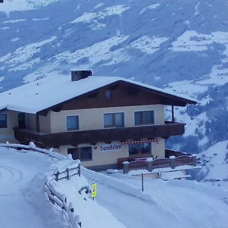 Haus Sonnleiten Penzion Hippach