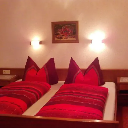 Haus Sonnleiten Guest house
